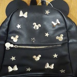 A backpack  that's so cute and small